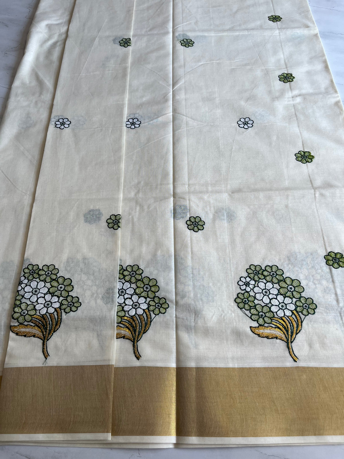 Anika Settu Saree