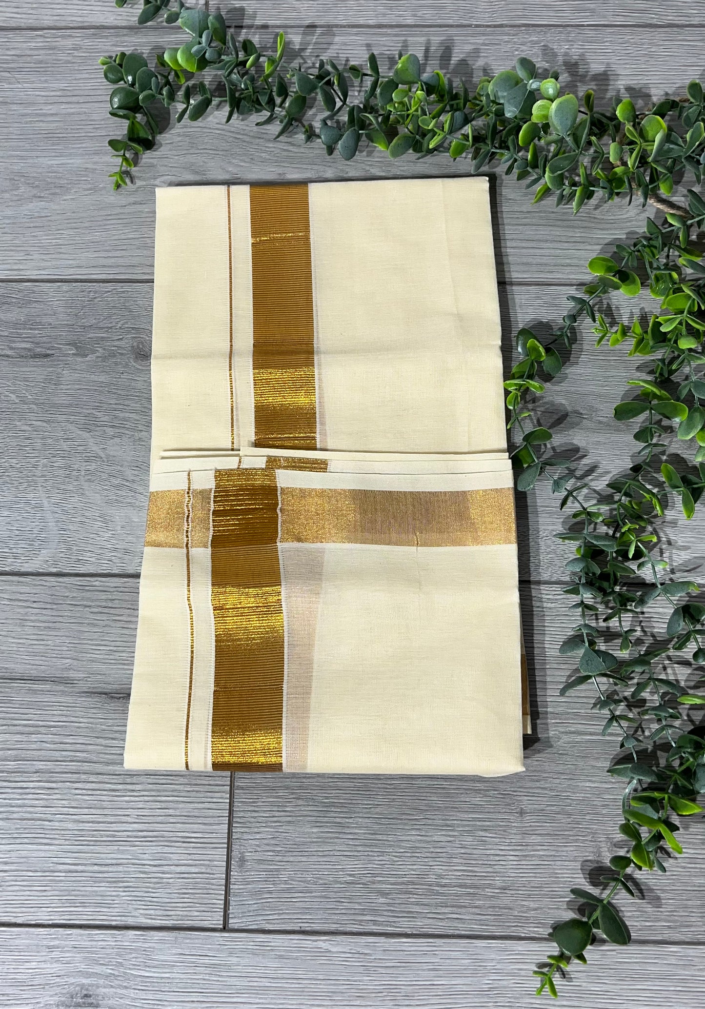 Ponnada kasavu neriyathu shawl