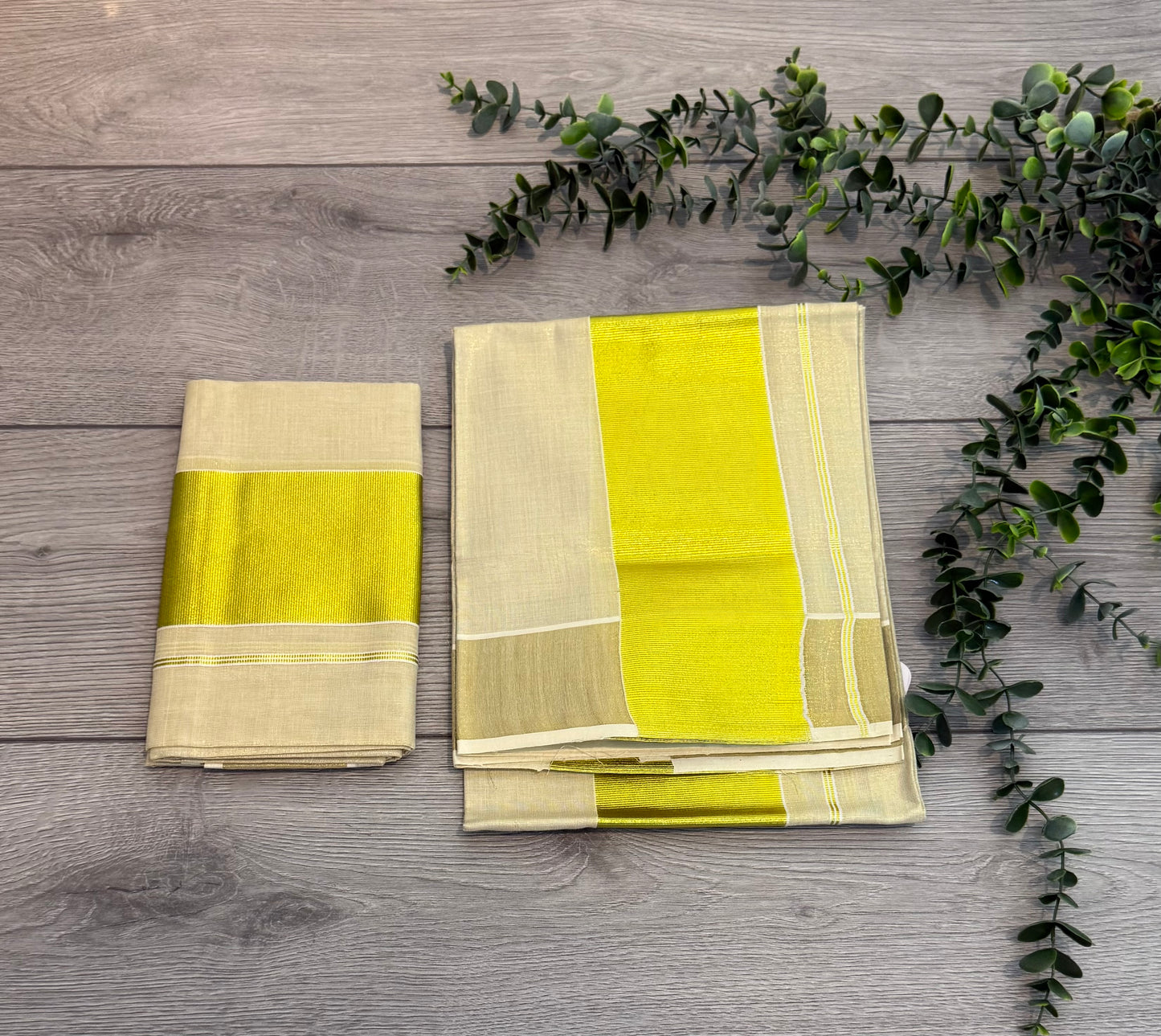 Classic tissue set mundu