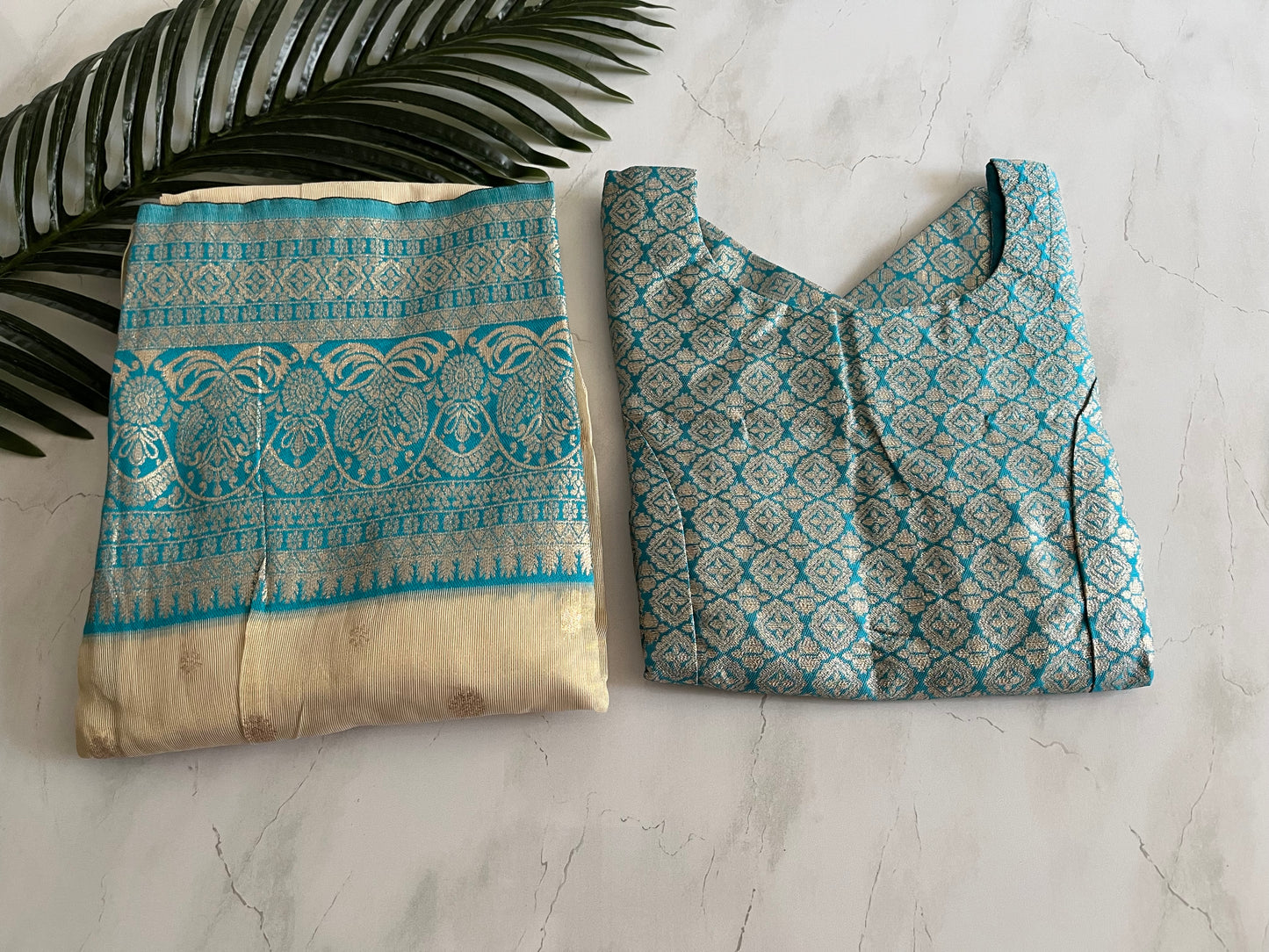 Settu  pavada Pattu Pavadai