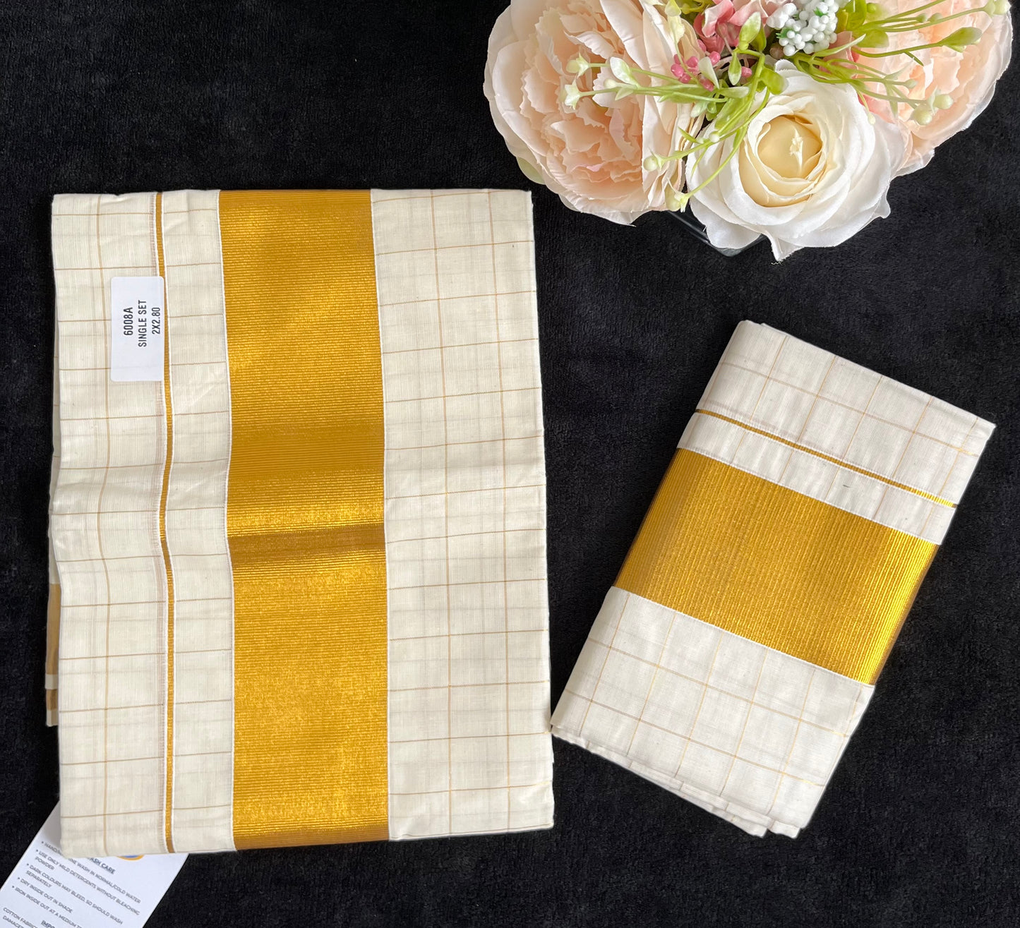 Checkered cotton Settu Mundu