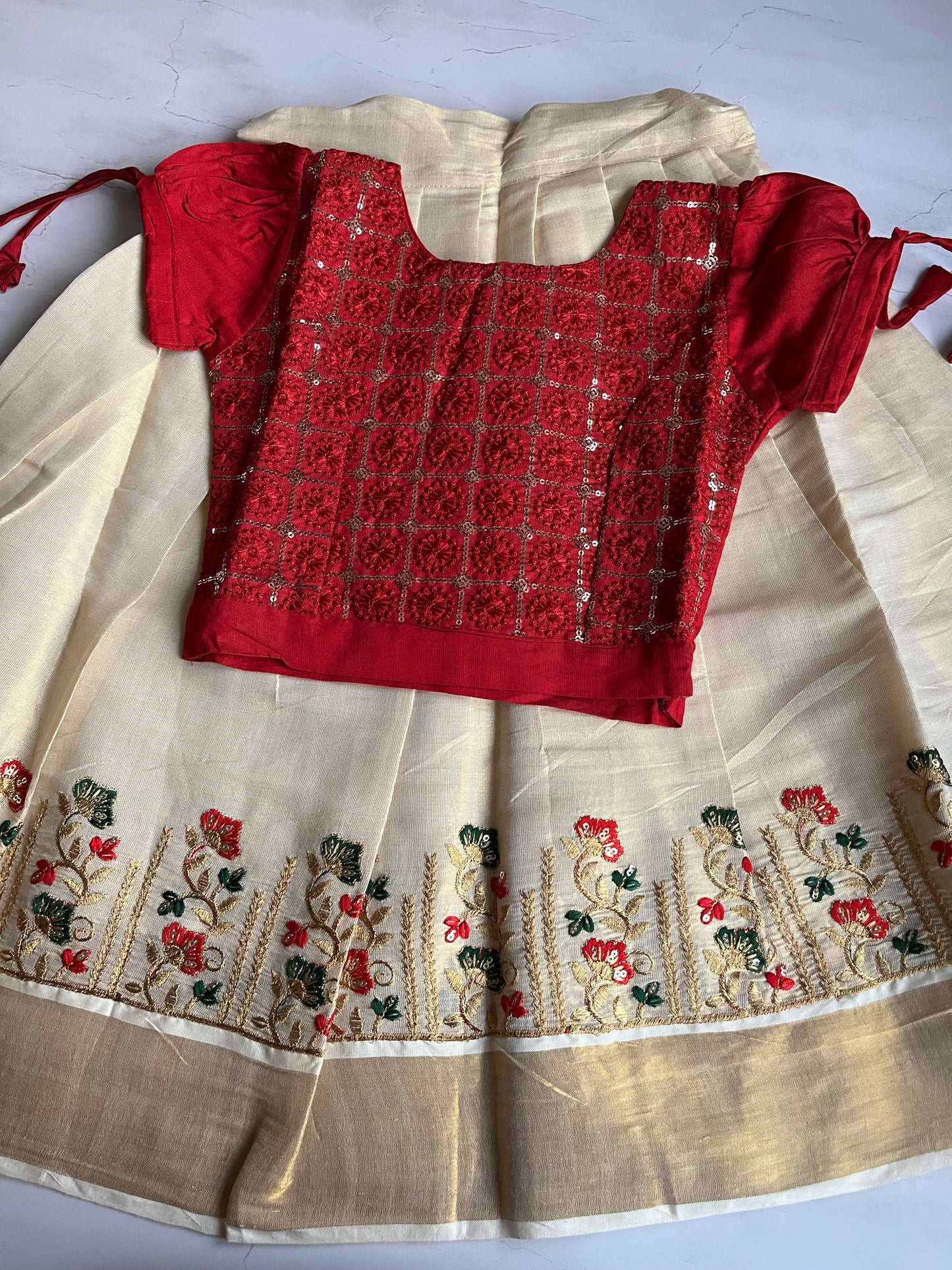 Settu pavadai 4-5 years