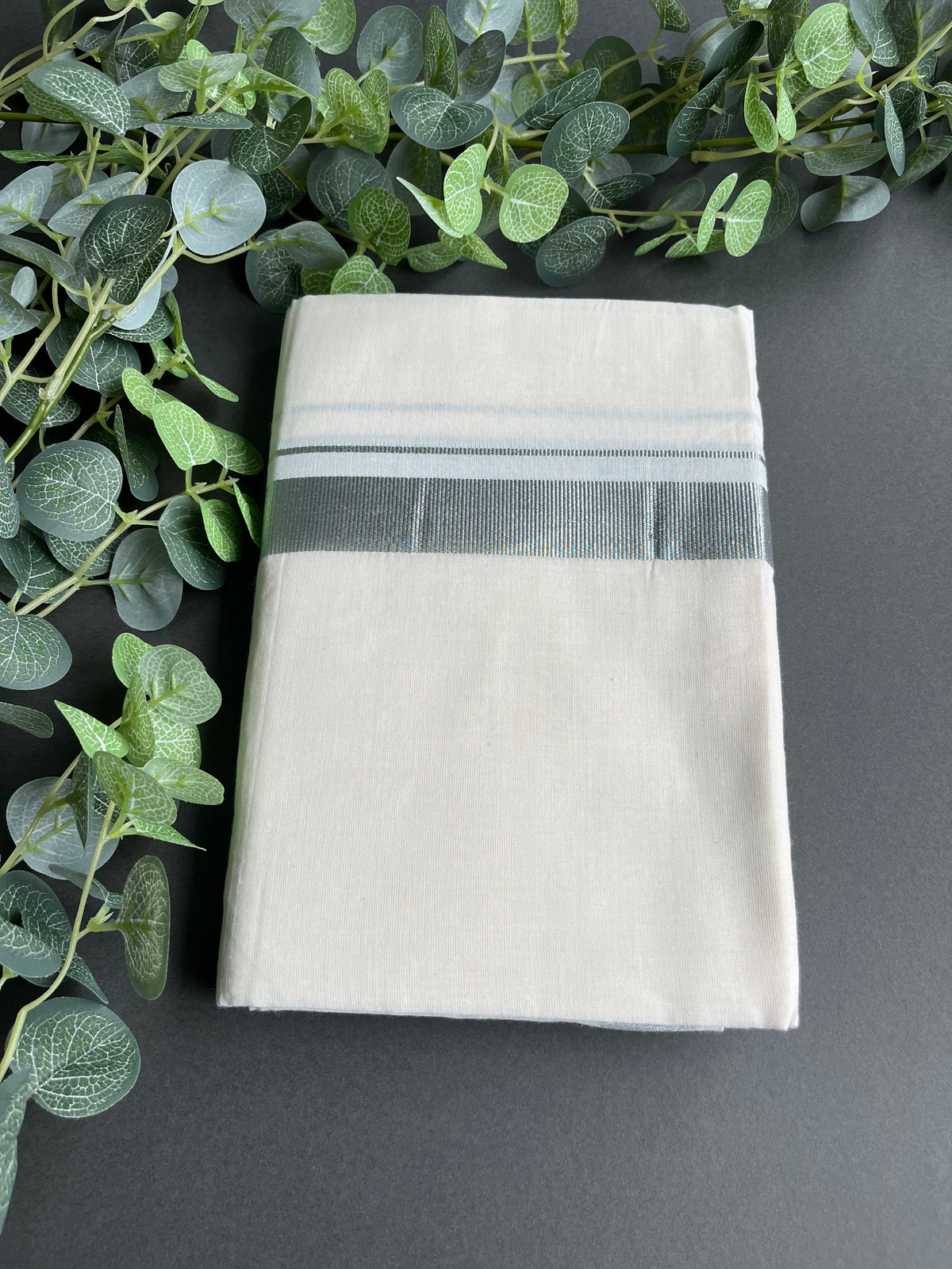 Dhoti cream & silver