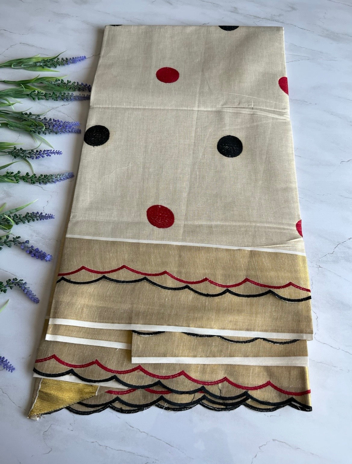 Settu Saree with thread work